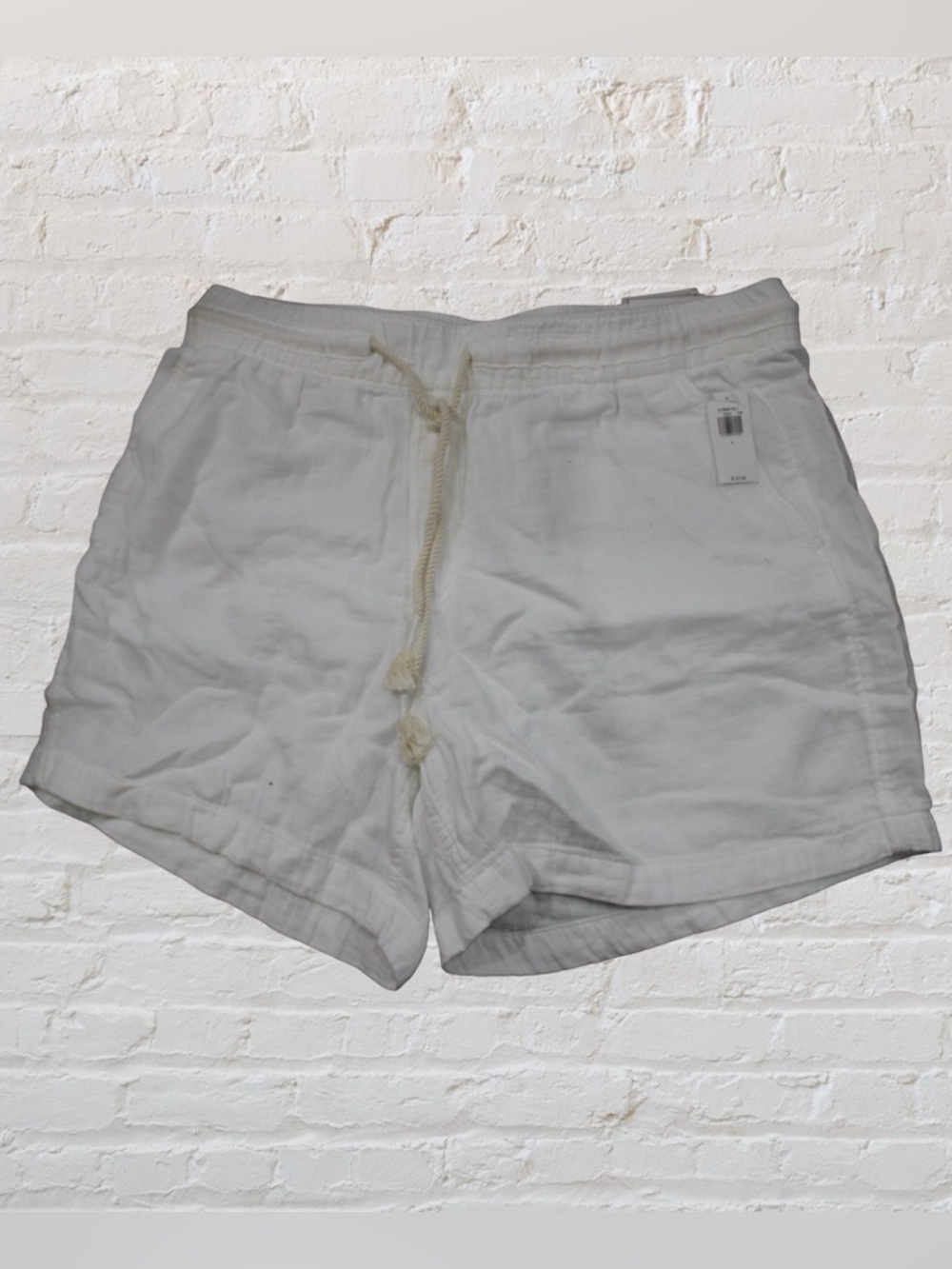White Old Navy Linen Shorts